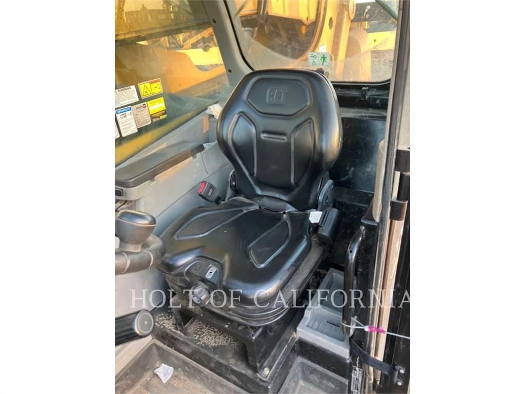 CAT TL1255D Телескопични товарачи