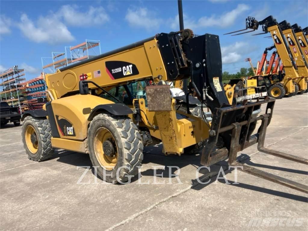 CAT TL1255D Телескопични товарачи