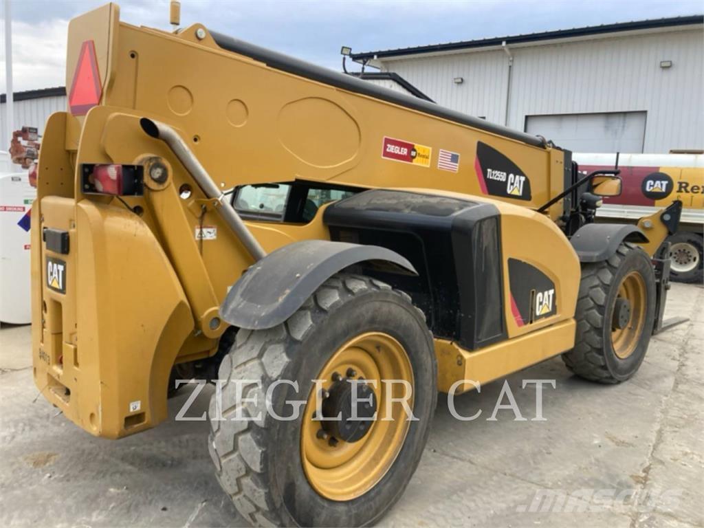 CAT TL1255D Телескопични товарачи