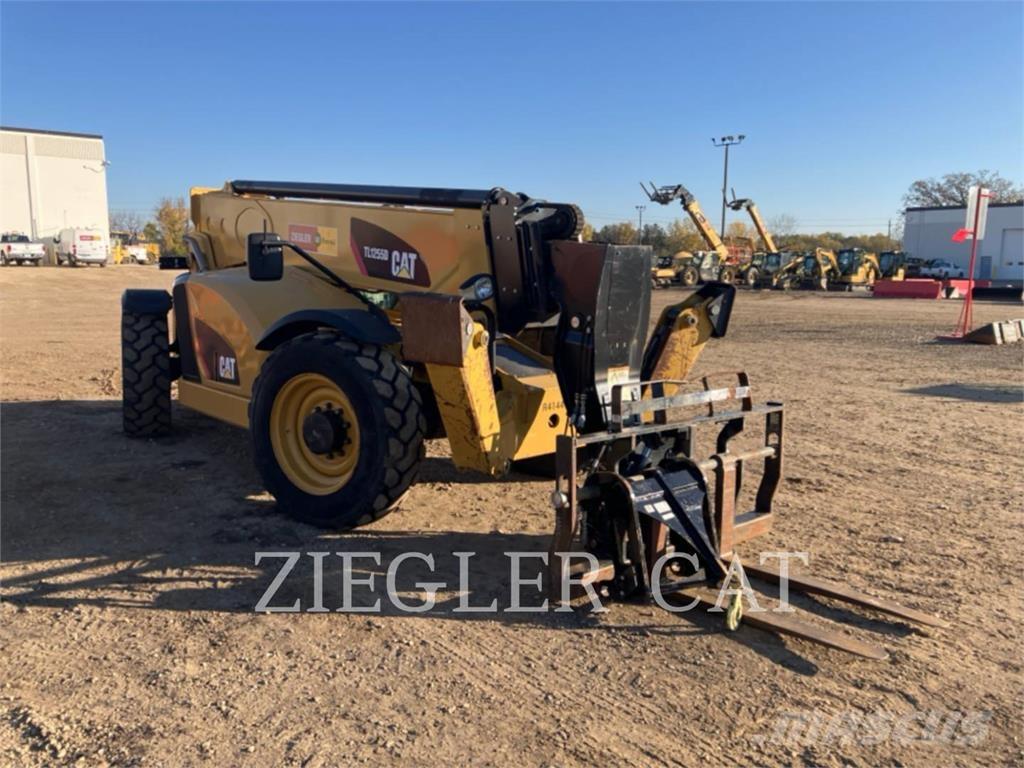 CAT TL1255D Телескопични товарачи