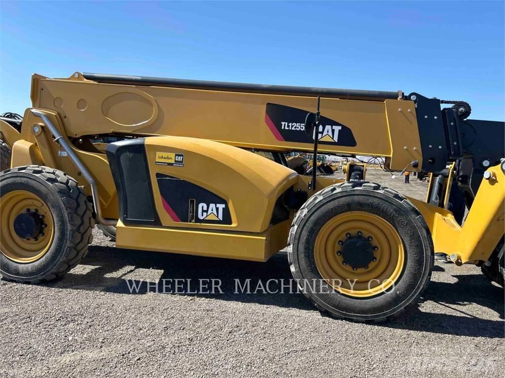 CAT TL1255D CB Телескопични товарачи
