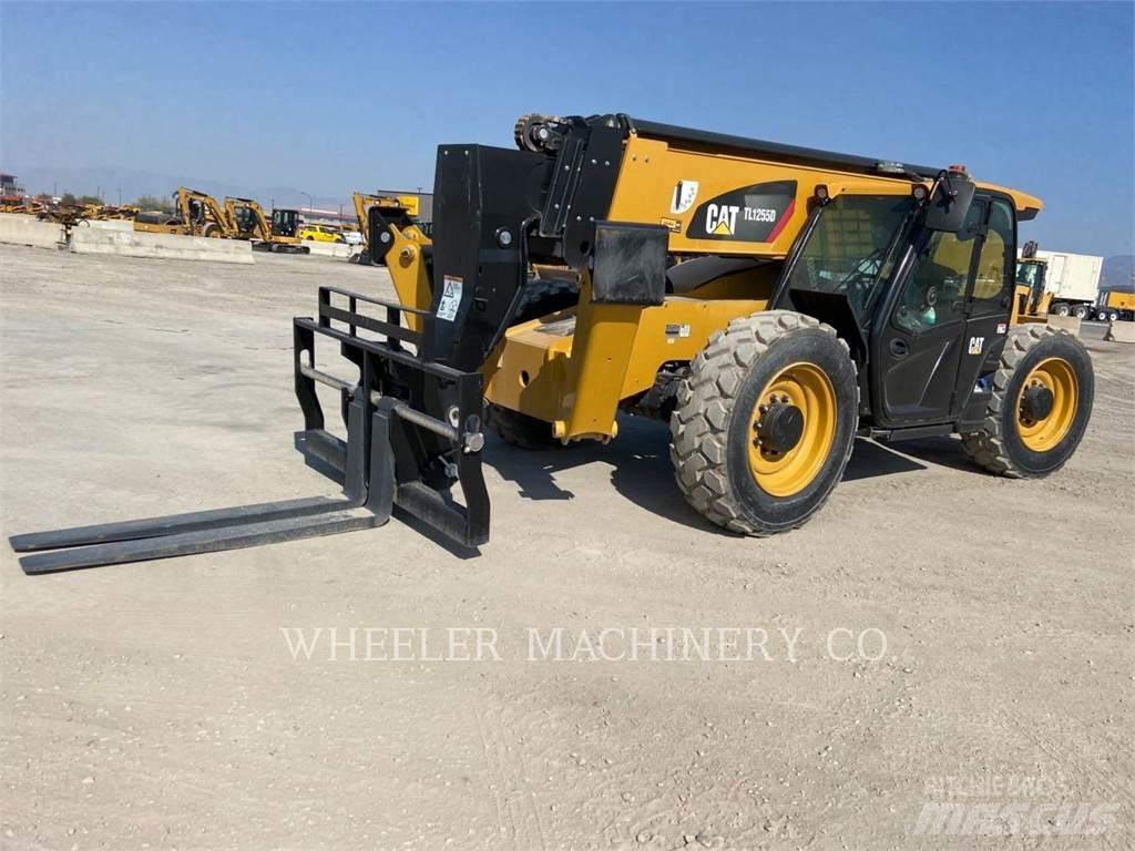 CAT TL1255D CB Телескопични товарачи