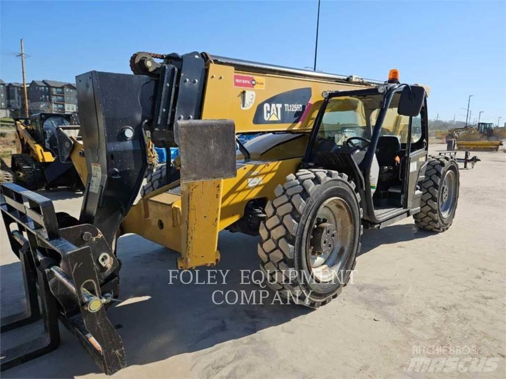CAT TL1255DO Телескопични товарачи