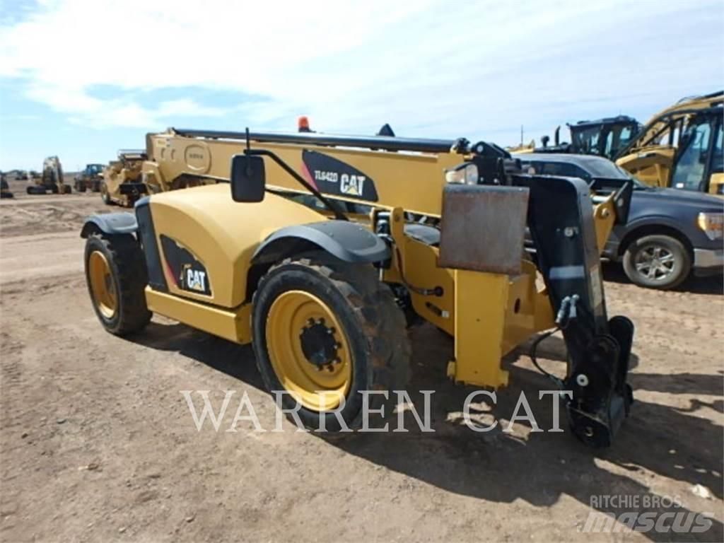CAT TL642D Телескопични товарачи