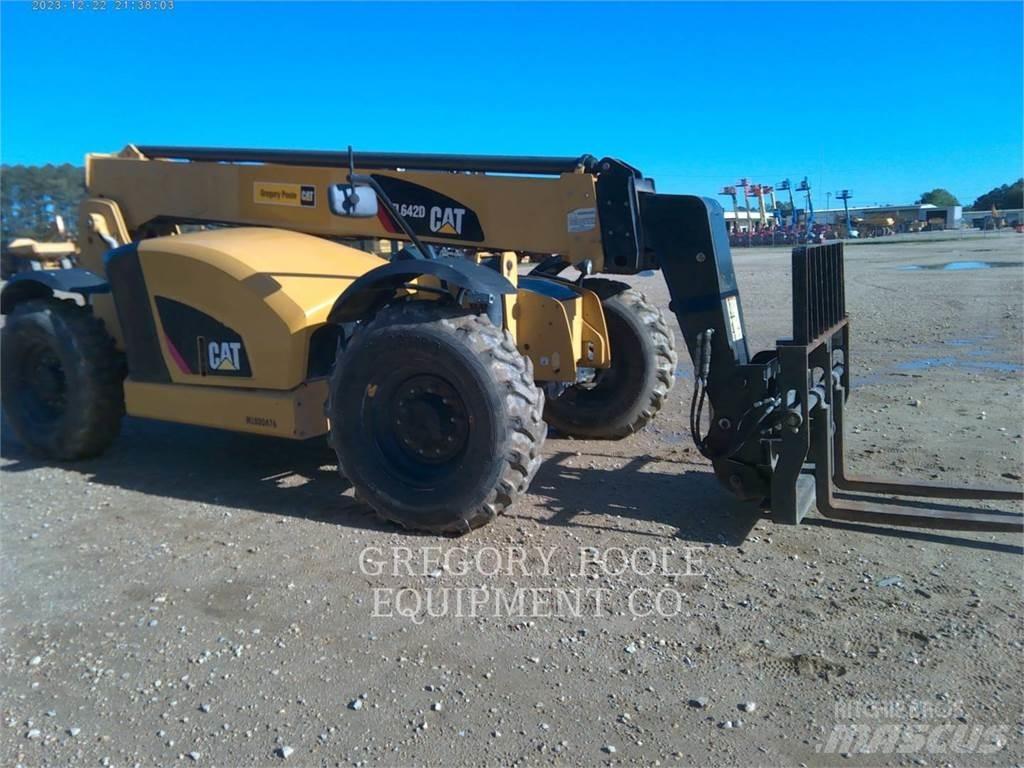 CAT TL642D Телескопични товарачи