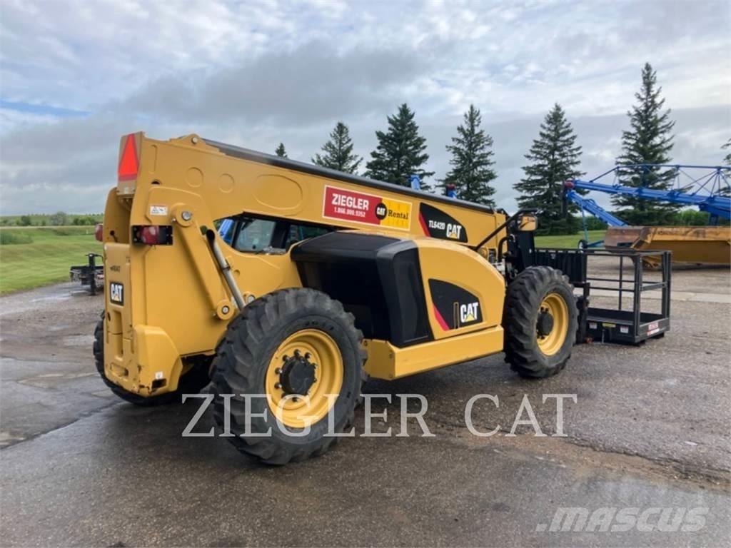 CAT TL642D Телескопични товарачи