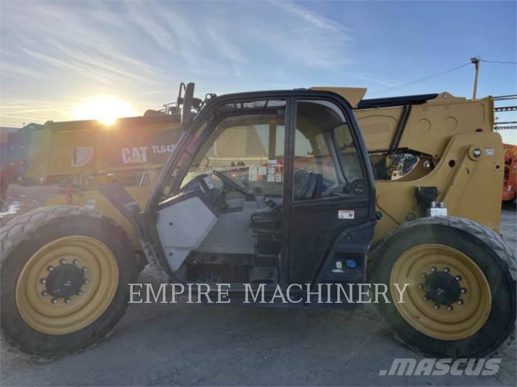 CAT TL642D Телескопични товарачи