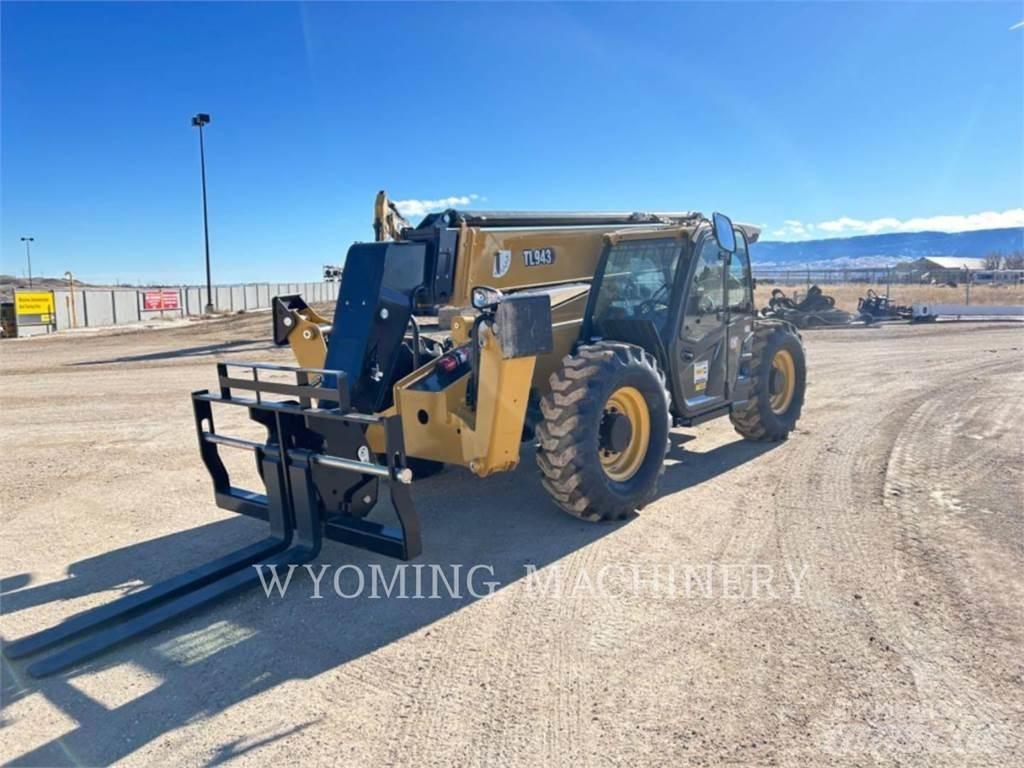 CAT TL943 Телескопични товарачи