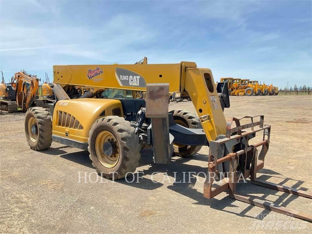 CAT TL943 Телескопични товарачи