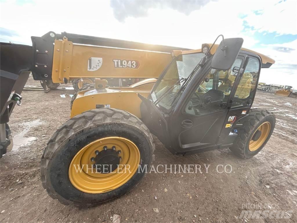 CAT TL943 CB Телескопични товарачи