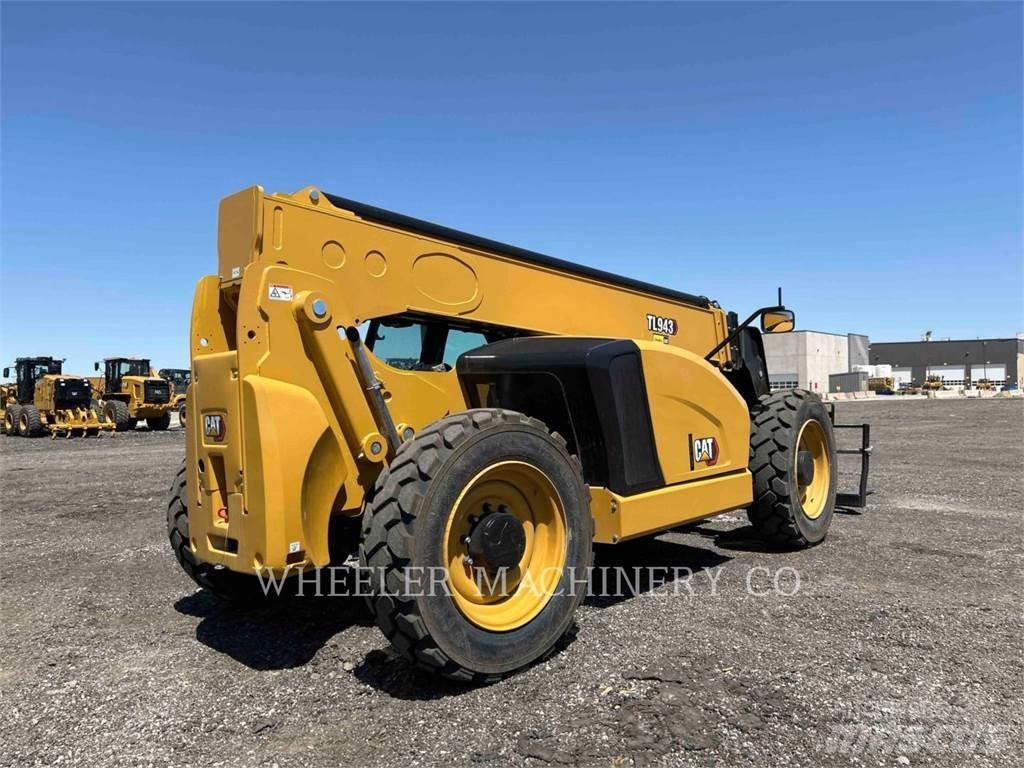 CAT TL943 CB Телескопични товарачи