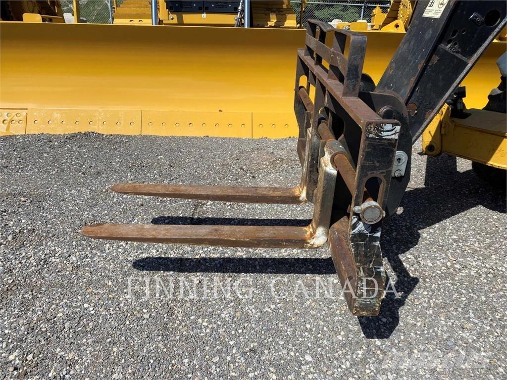 CAT TL943C Телескопични товарачи
