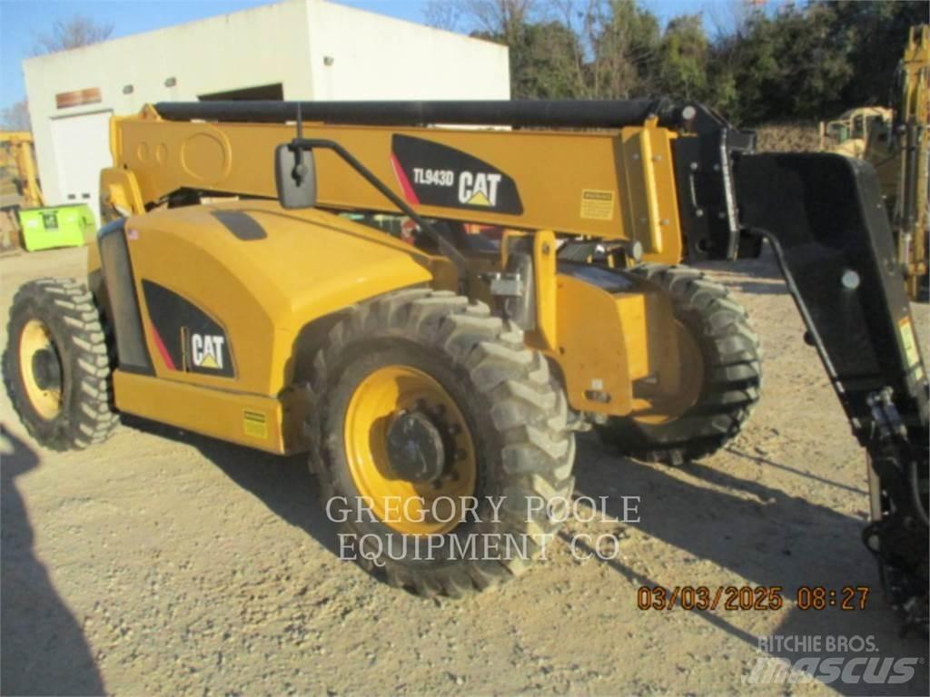 CAT TL943D Телескопични товарачи