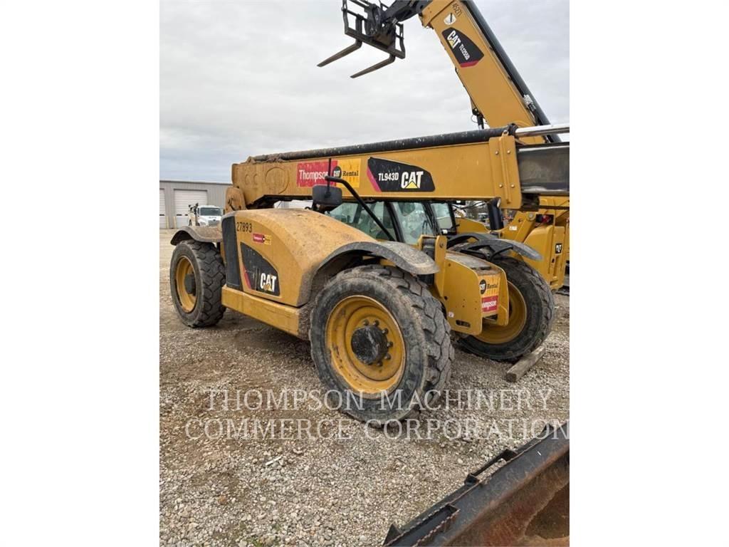 CAT TL943D Телескопични товарачи