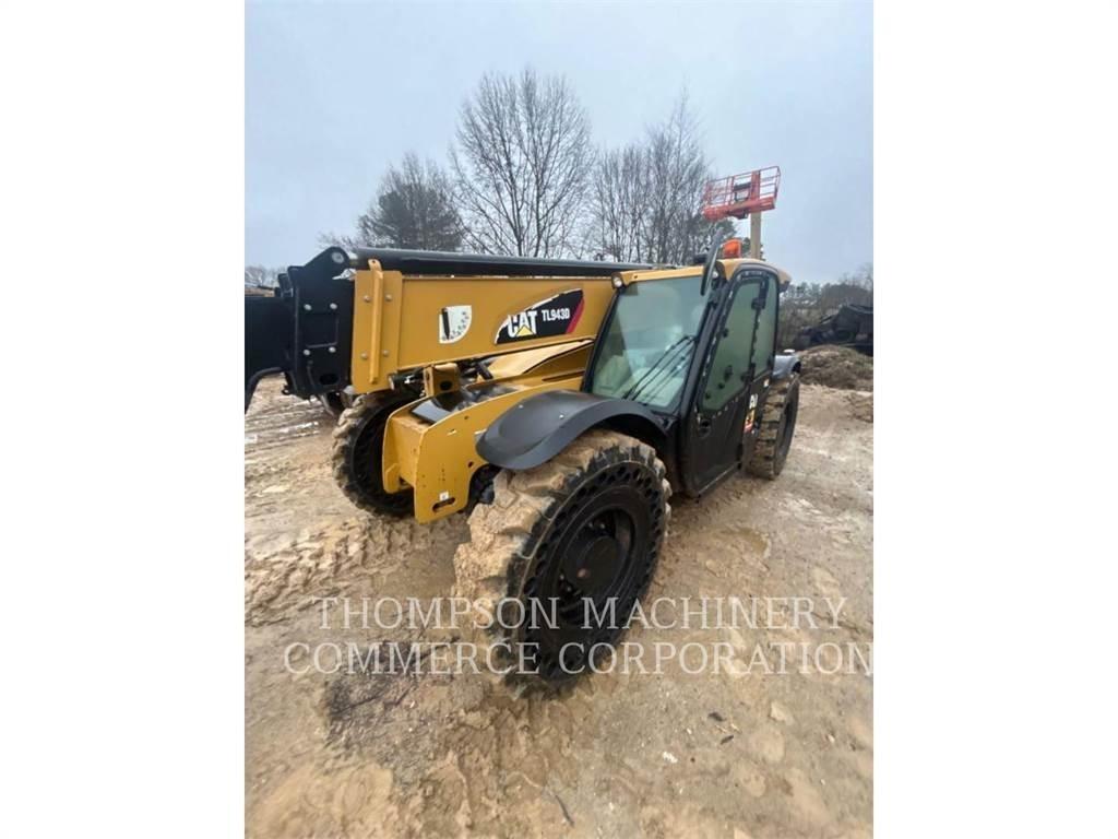 CAT TL943D Телескопични товарачи
