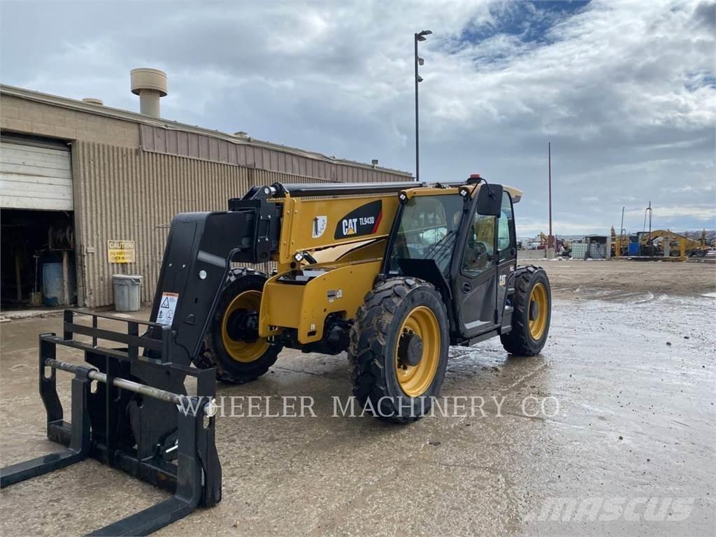 CAT TL943D CB Телескопични товарачи