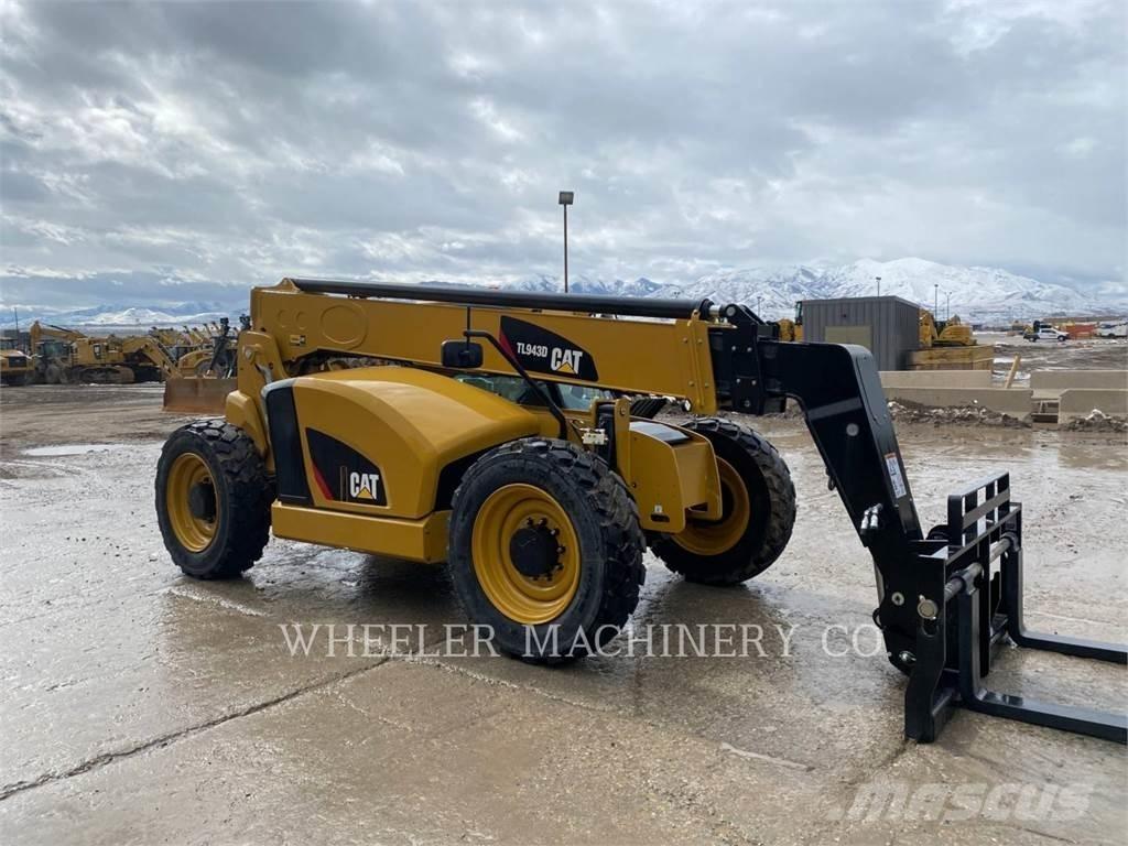 CAT TL943D CB Телескопични товарачи
