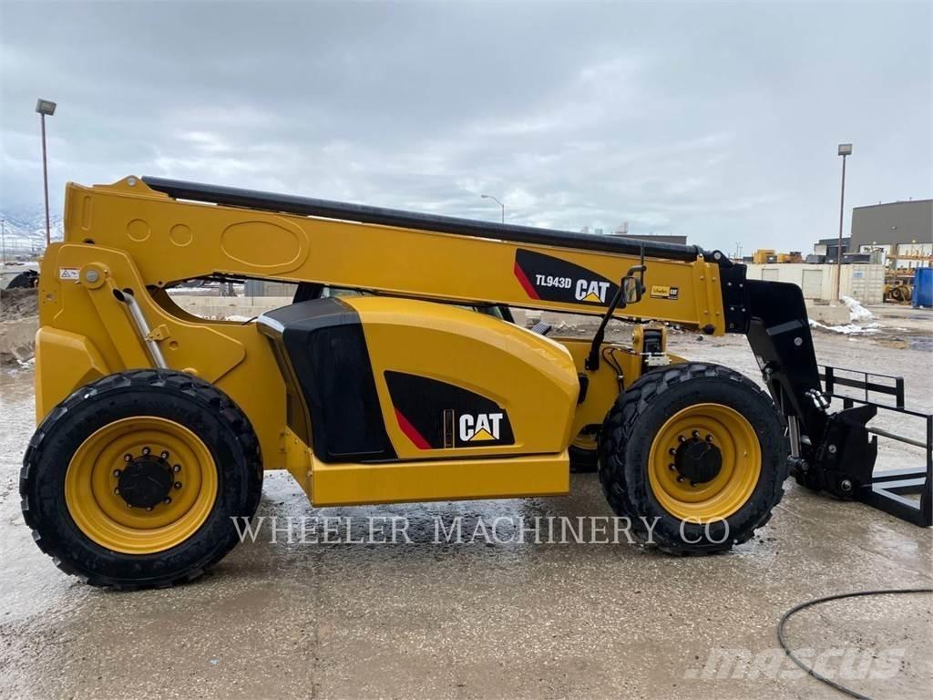 CAT TL943D CB Телескопични товарачи