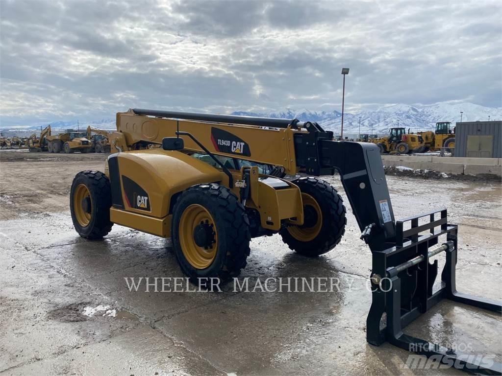 CAT TL943D CB Телескопични товарачи