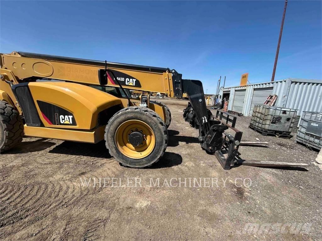 CAT TL943D CB Телескопични товарачи