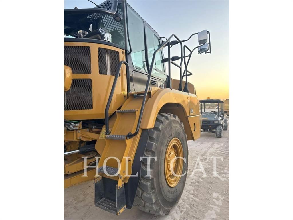 CAT W00 725 Цистерна