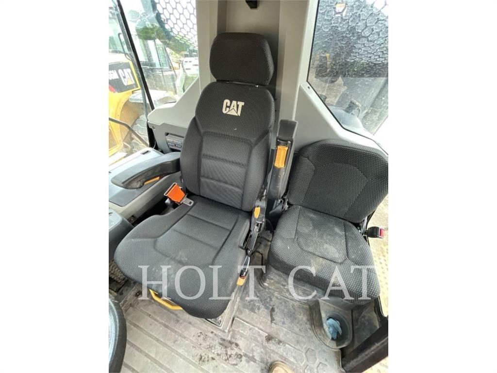 CAT W00 730 Цистерна