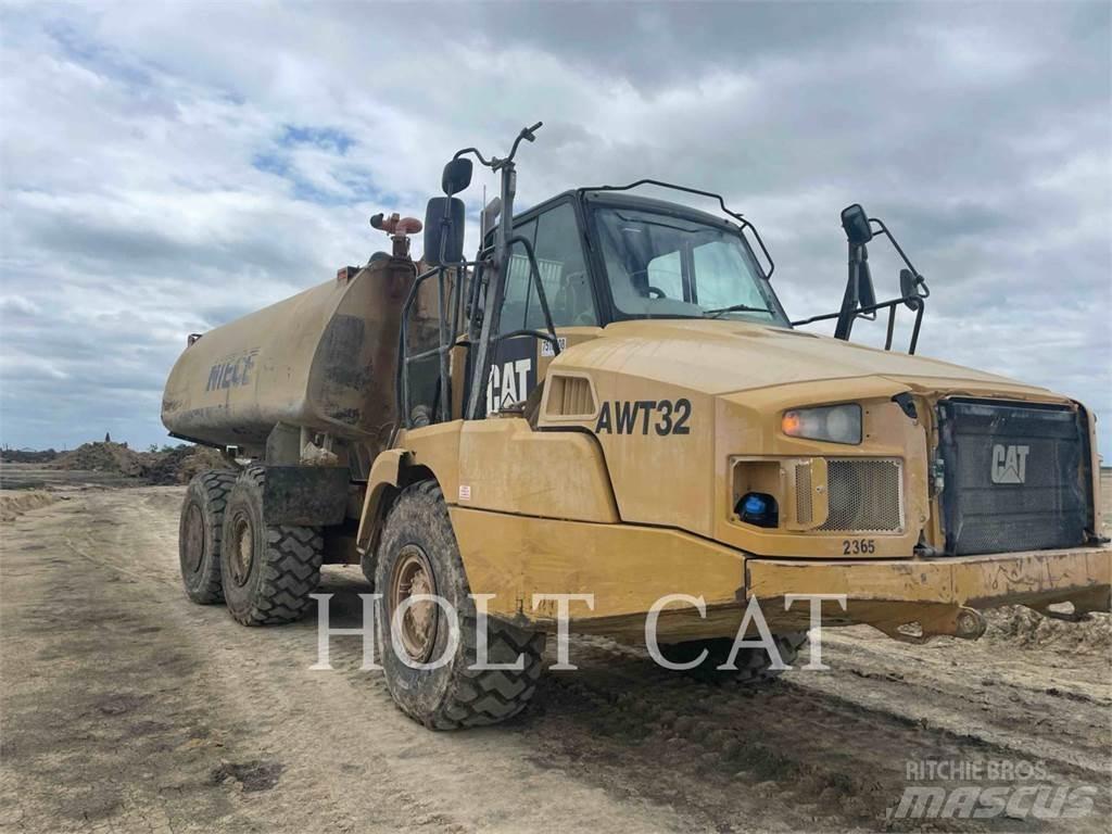 CAT W00 730C Дъмпери/моторни превозни средства