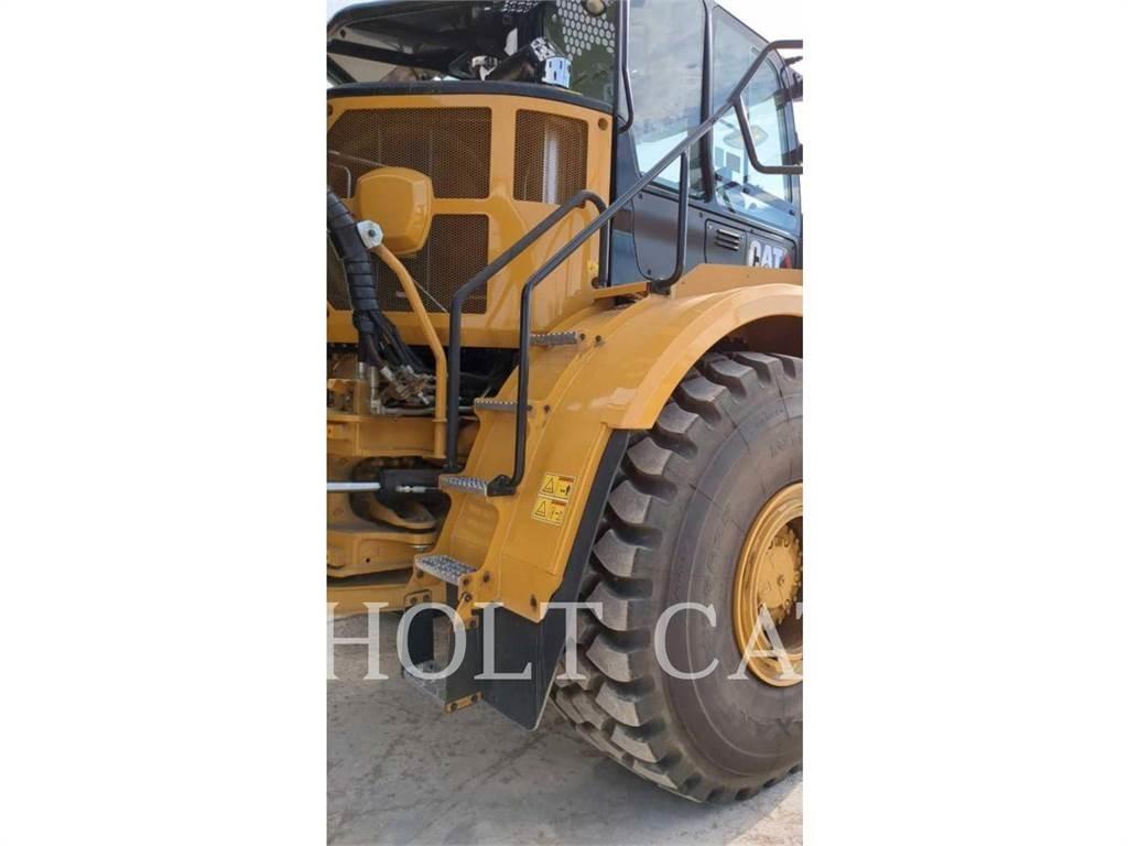 CAT W00 740GC Цистерна