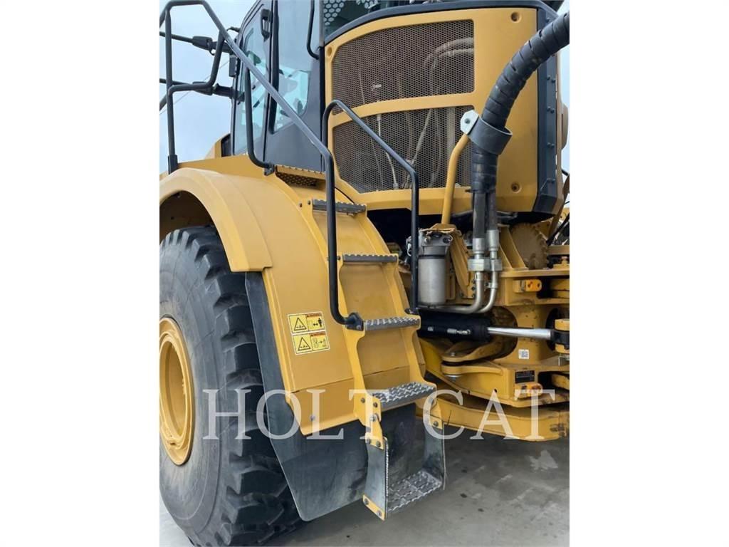 CAT W00 740GC Цистерна