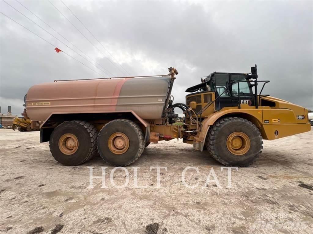 CAT W00 740GC Цистерна