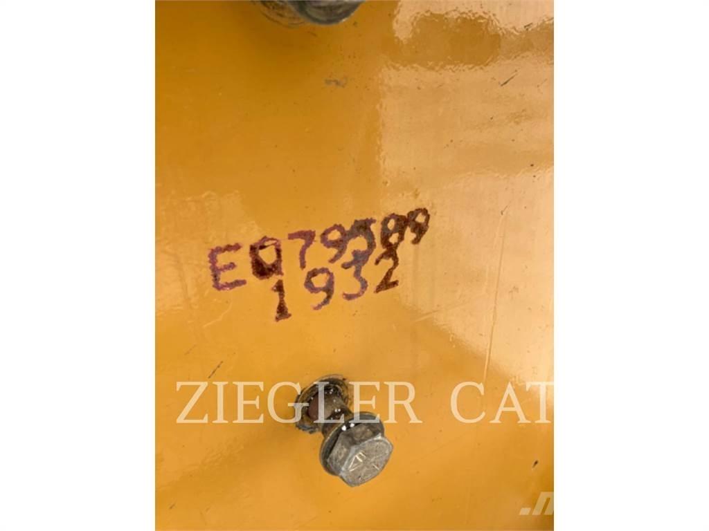 CAT WT-MG Грейдери