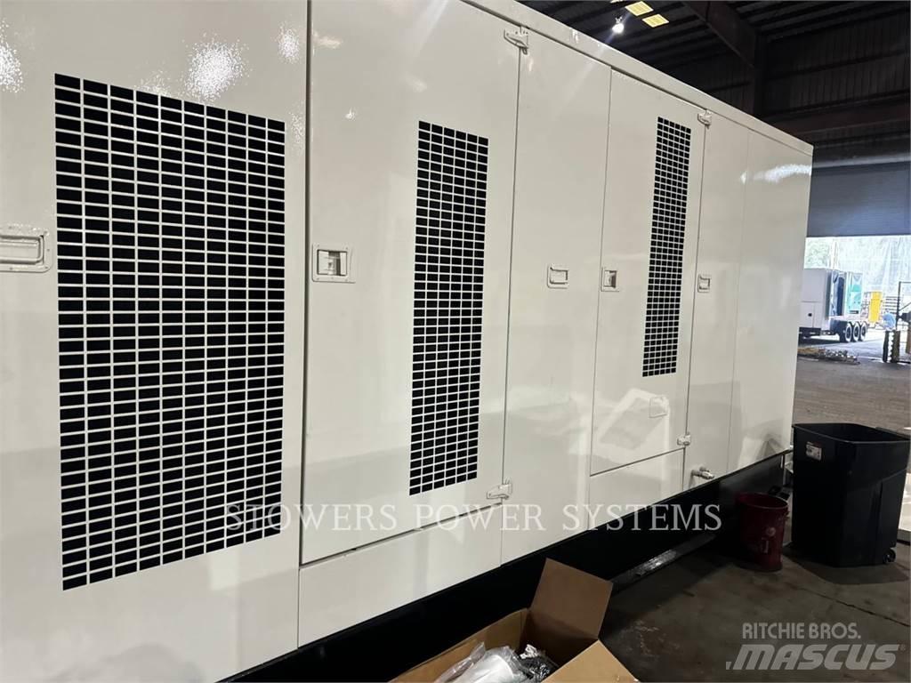 CAT XQ400 Други генератори
