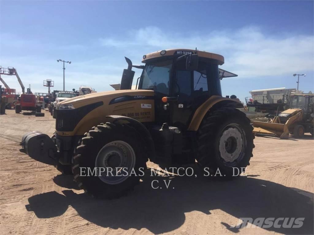 Challenger MT525D 4WD Трактори