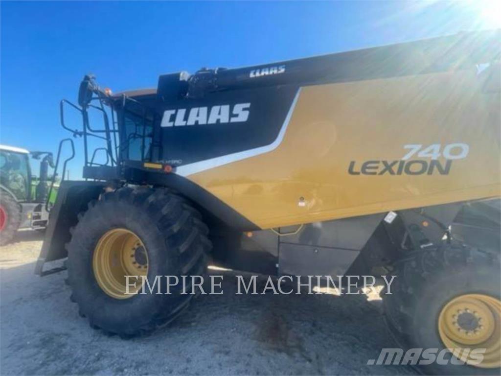 Claas LEXION 740 Друга техника за жънене на фураж