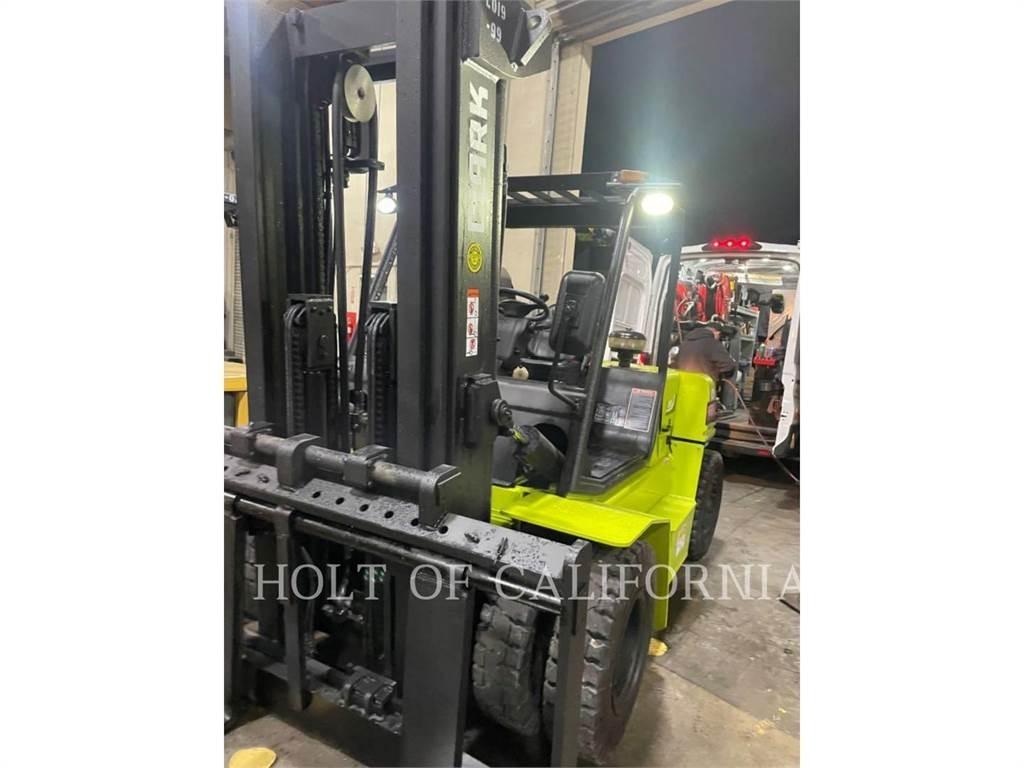 Clark C70D Дизелови камиони
