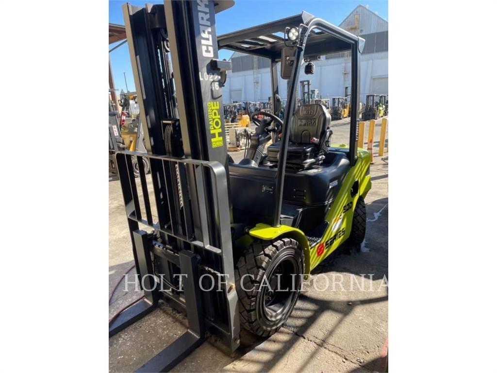 Clark S30D Дизелови камиони