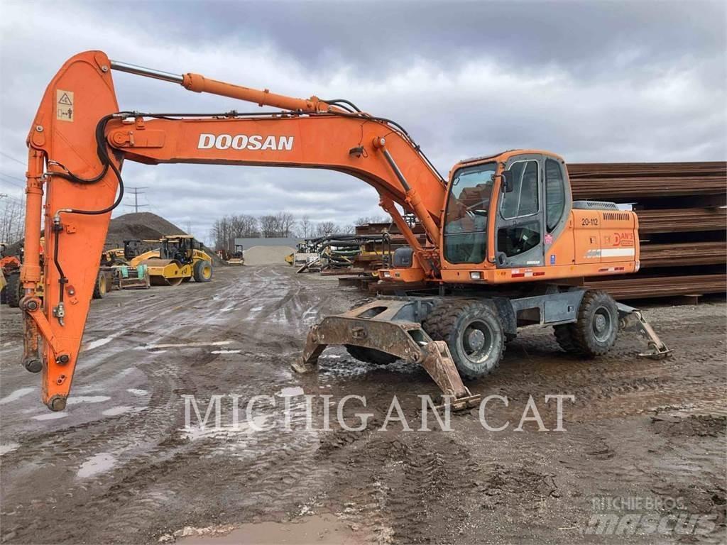 Doosan DX210W Колесни екскаватори
