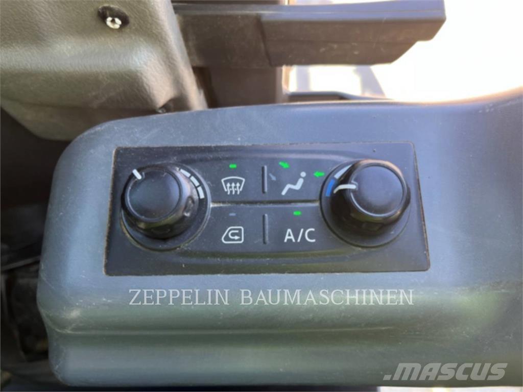 Doosan DX63-3 Верижен екскаватор