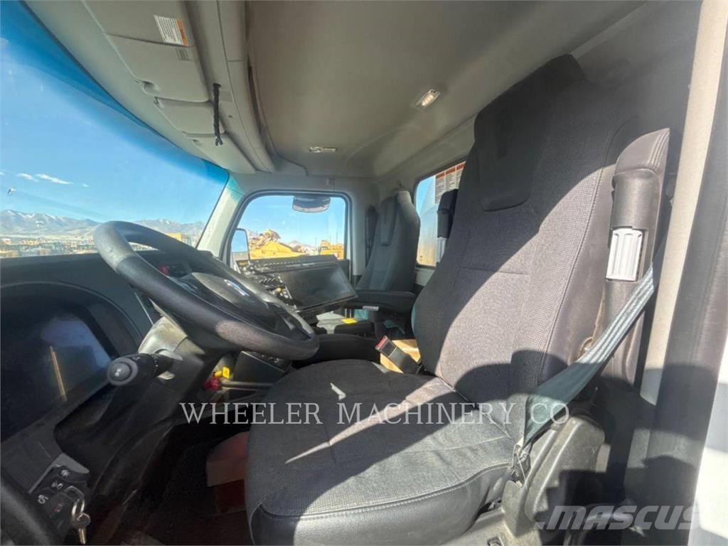  E.D. ETNYRE DIST 3500 Гудронатори