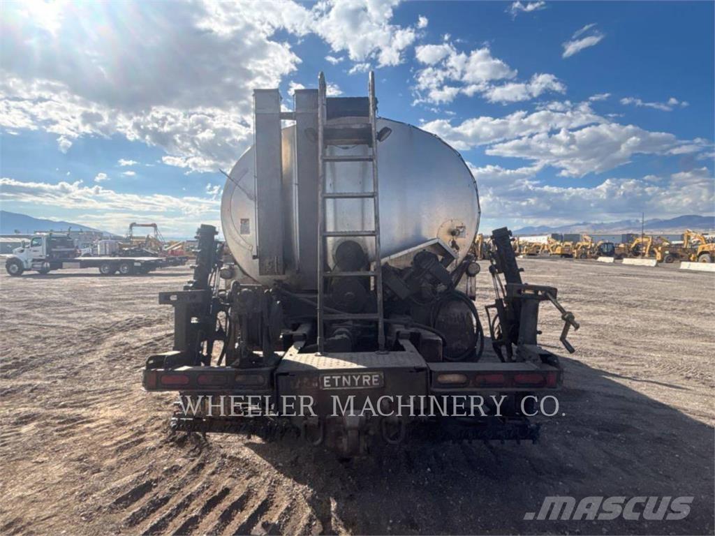  E.D. ETNYRE DIST 3500 Гудронатори