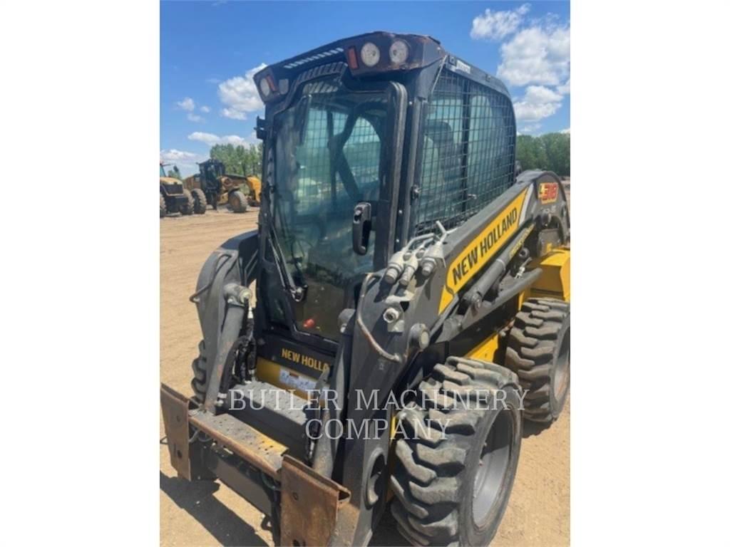 Ford / New Holland L318 Мини товарачи
