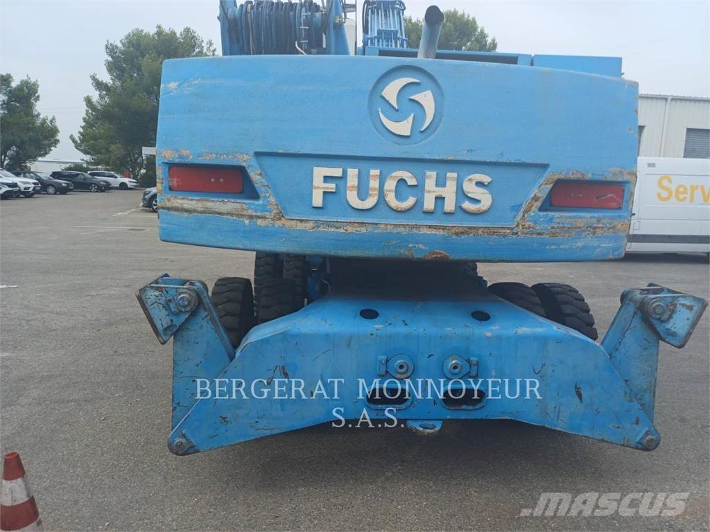 Fuchs MHL320 Колесни екскаватори