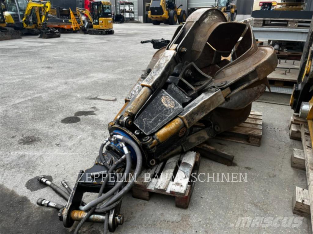 Fuchs MHL335E Багери за разрушаване
