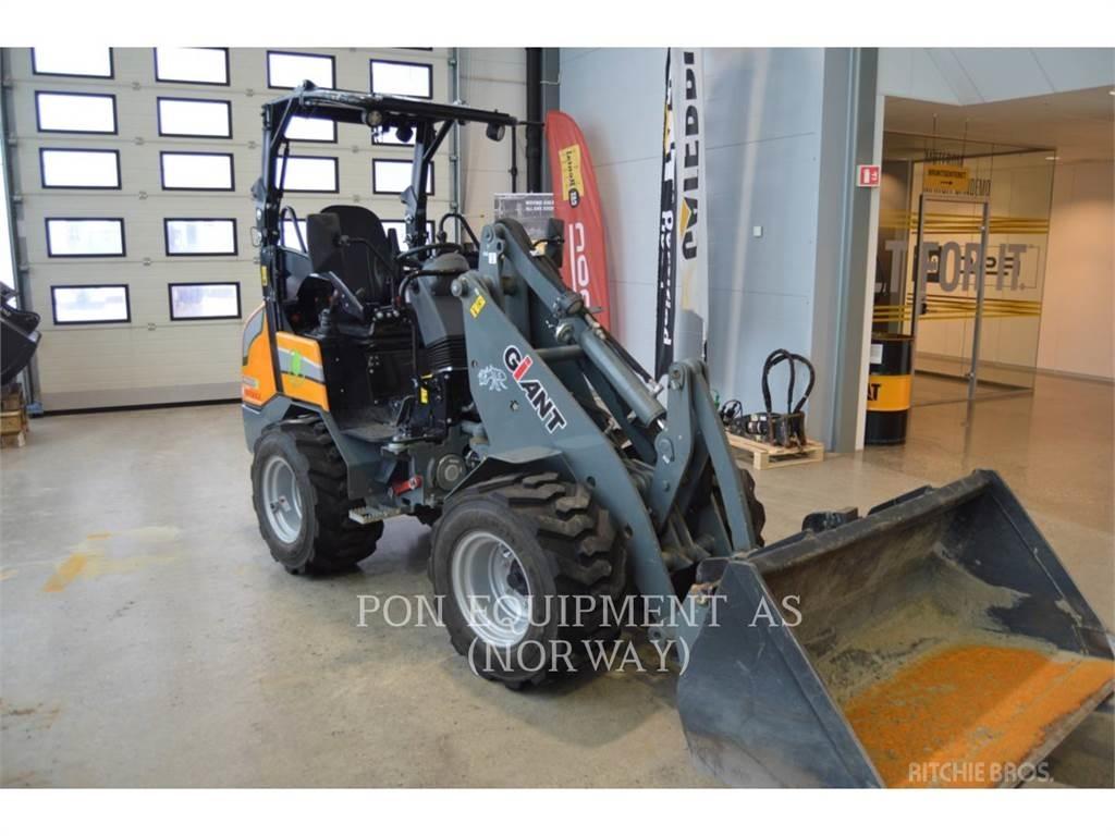  G2200 E Колесни товарачи