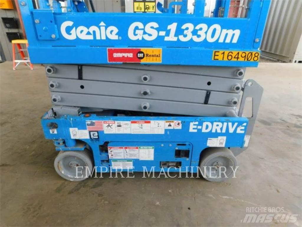 Genie GS1330 Съчленени стрелови подемници