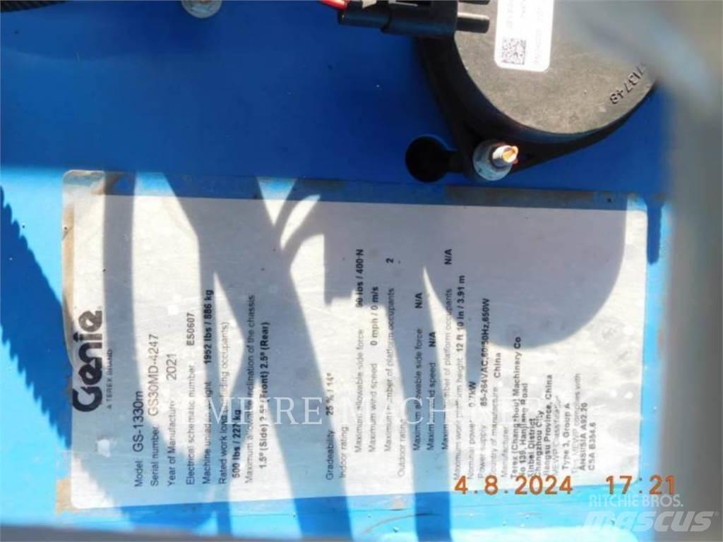 Genie GS1330 Съчленени стрелови подемници