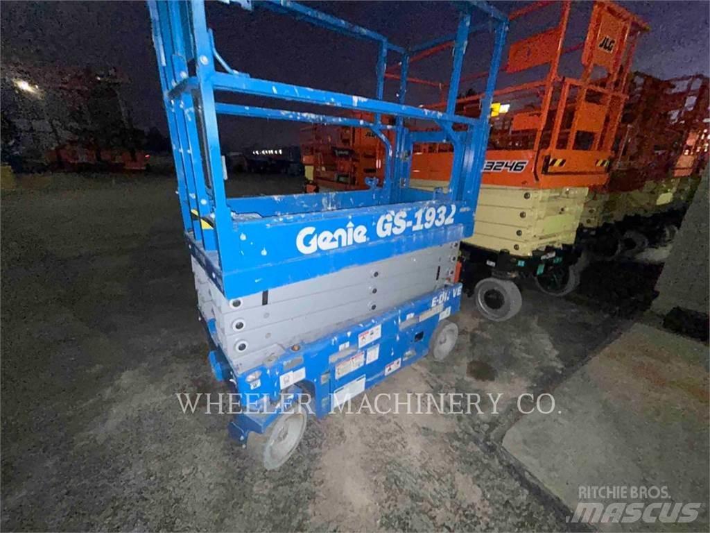 Genie GS1932 Ножични работни платформи