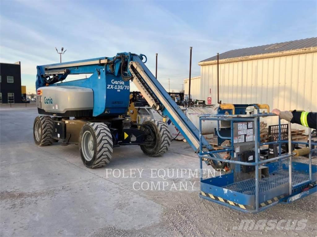 Genie ZX13570D4W Съчленени стрелови подемници