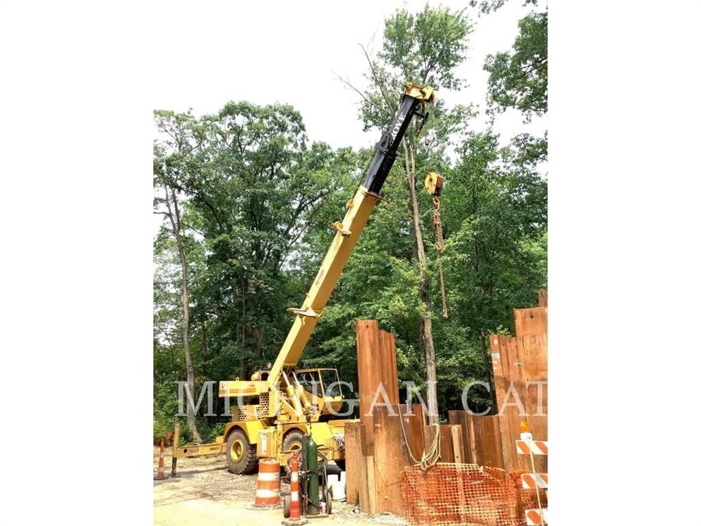 Grove RT528 Всъдеходни кранове