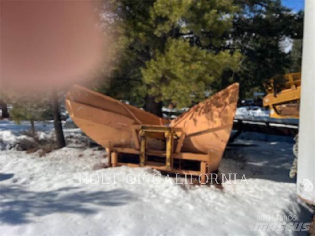 Henke SNOW PLOW Снегохвъргачки
